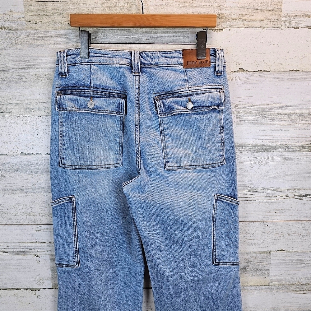 Judy Blue Claire Light Wash High Waist Wide Leg Cargo Jeans Stretch Denim 31 - Picture 8 of 13